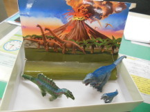 恐竜ジオラマの写真