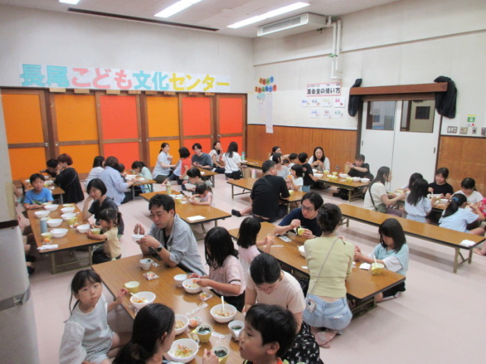 夜の給食を食べに来てくれた方々