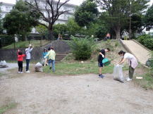 おそうじ隊公園清掃